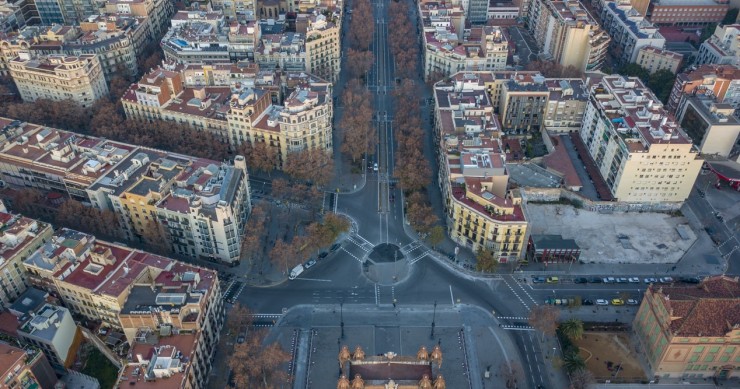 La solicitud de licencias para obra nueva cae un 72% en Barcelona hasta julio tras la obligación de crear VPO