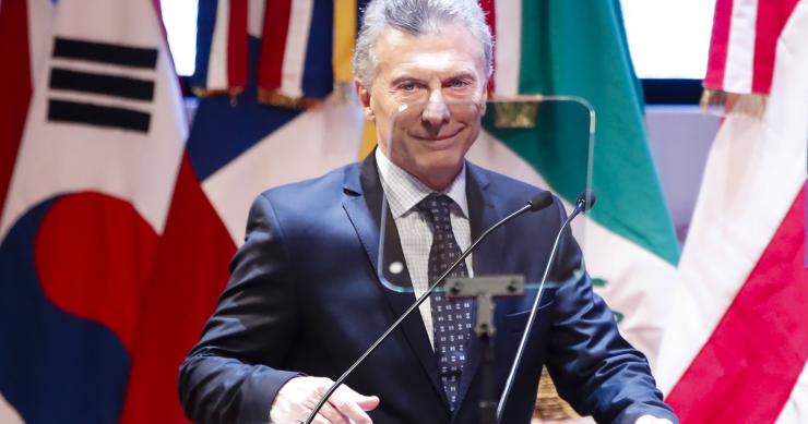 Macri promete congelar el precio de las hipotecas en Argentina