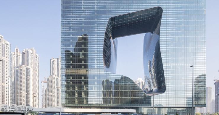 Opus, el magnífico edificio de Dubái diseñado por Zaha Hadid con un agujero en el centro