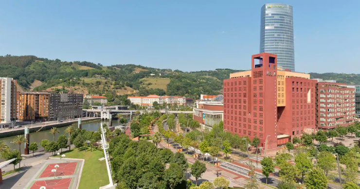 La socimi Millenium sigue de compras y se hace con el hotel de lujo Meliá Bilbao por 49 millones
