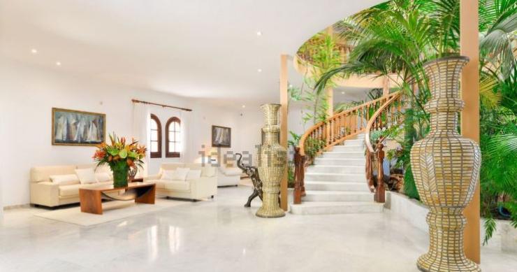 El precio de la vivienda en algunas de las zonas más exclusivas de España también empieza a bajar