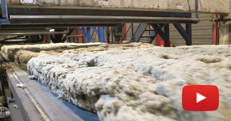 Cómo se fabrica el material que te permite ahorrar hasta un 90% en tu factura de la luz 