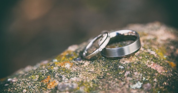 Getting legally married in Spain / Photo by Denny Müller on Unsplash
