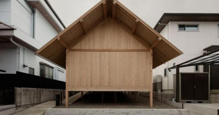 Esta curiosa casa de Japón está construida (y decorada) solo con madera