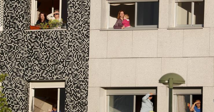 La app Mr Neiborhú permite la colaboración entre vecinos confinados para la gestión de su comunidad