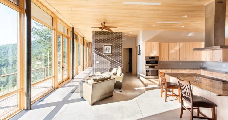 Una casa aislada en la montaña que ahorra y consigue máxima eficiencia energética