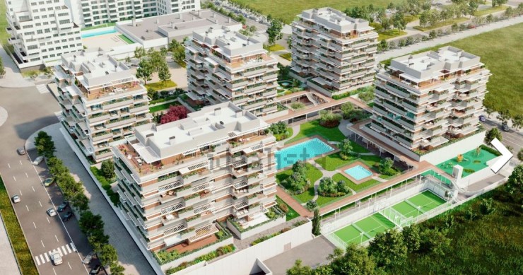 El abogado que defiende que las piscinas comunitarias pueden abrir en cualquier momento