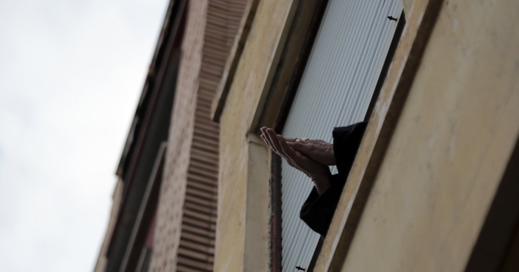 Imagen del día: los españoles, los más insatisfechos con su Gobierno por las medidas contra el covid-19