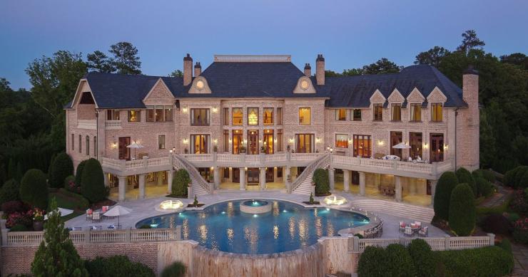 Una espectacular mansión de estilo palaciego especial para multimillonarios