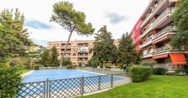 Sanidad señala que todas las piscinas comunitarias en España abrirán en la fase 2