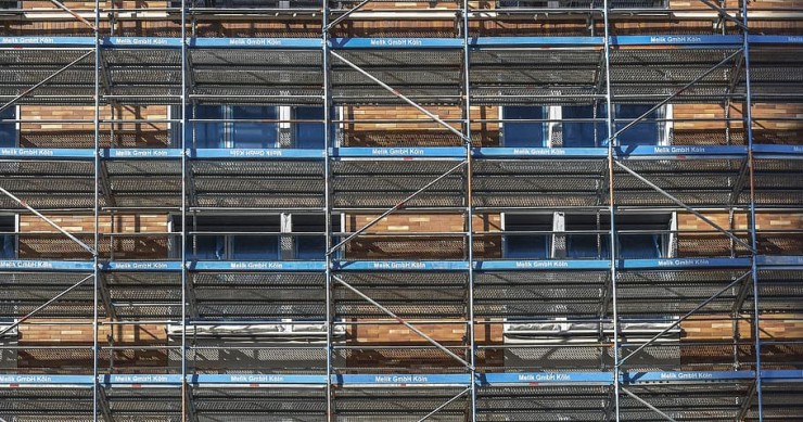 El Gobierno ultima su plan para rehabilitar 1,2 millones de casas