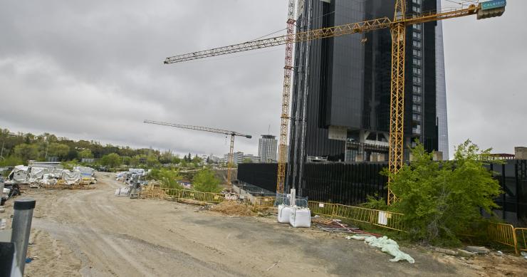 El Gobierno facilita el uso de suelo público para que inversores construyan pisos de alquiler social