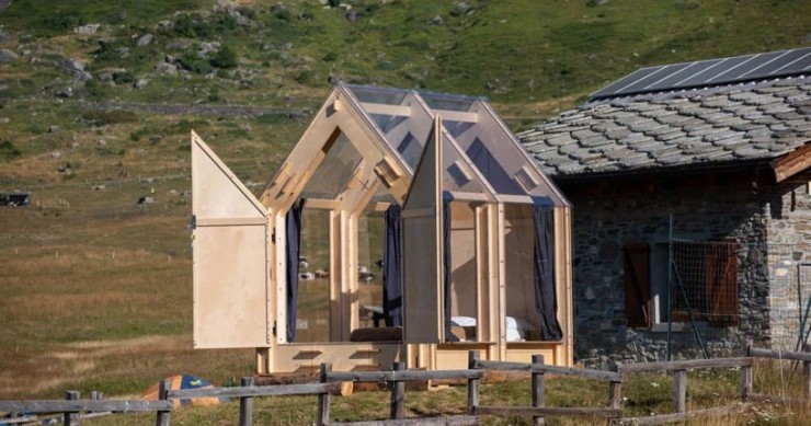 Esta minicabaña prefabricada se instala en cualquier lugar y se monta y desmonta en apenas dos horas