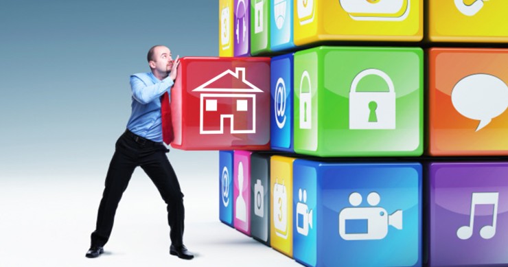 Grupurile de romani de pe rețelele sociale sunt un loc bun în care poți căuta chirie/ Gtres