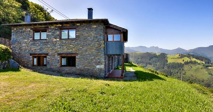 Las viviendas en pueblos son un 52% más baratas que en las capitales