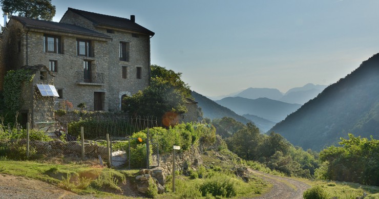 Cumpărarea de proprietăți într-un sat spaniol ar putea fi o modalitate mai ieftină de a vă muta în Spania