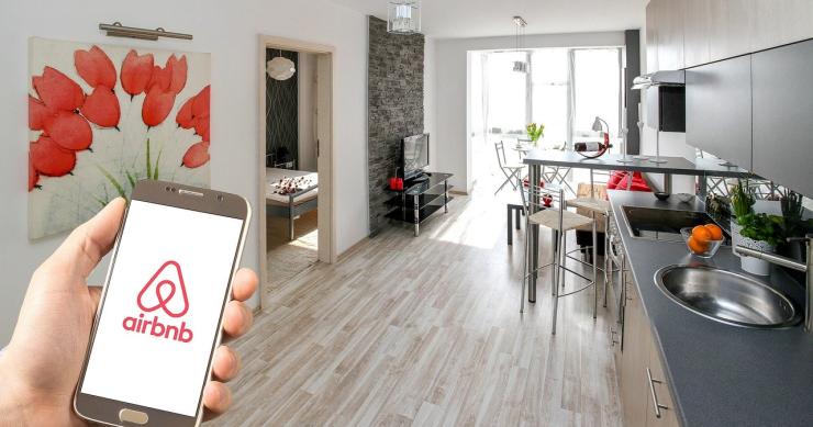 Las grandes urbes europeas solicitan a Europa un mayor control de Airbnb por su impacto “nefasto” en el mercado 