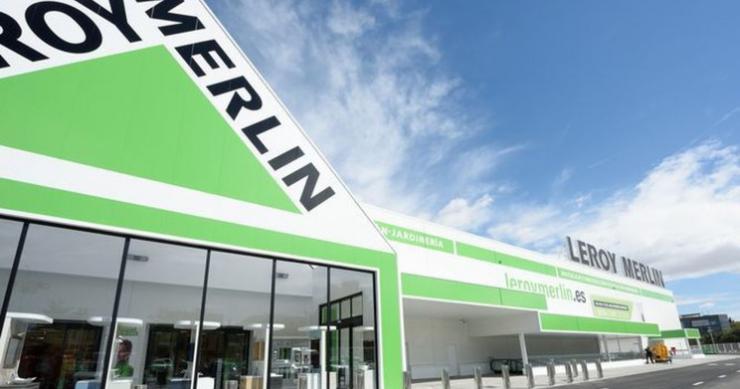 Batipart, casero de Leroy Merlin y Bricomart: compra una cartera de 500 millones a Adeo