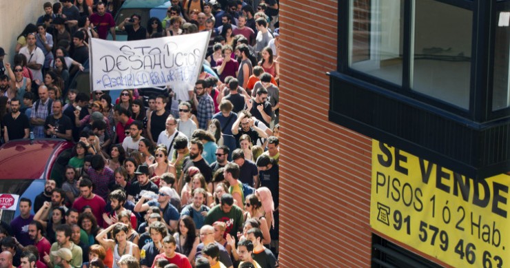 Los abogados de Barcelona proponen desalojar a okupas en 48 horas si no se prueba vínculo con el piso
