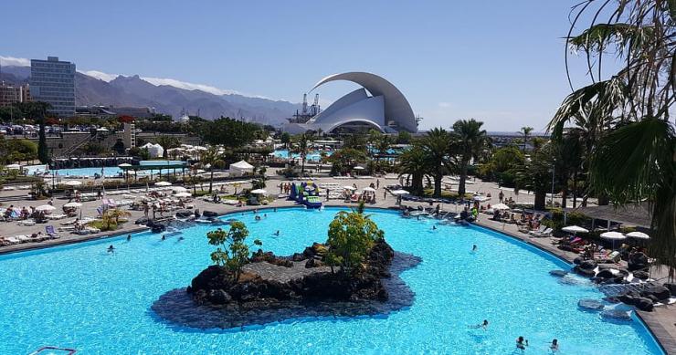 Las grandes cadenas hoteleras instan al Gobierno salvar la temporada de inverno en Canarias 