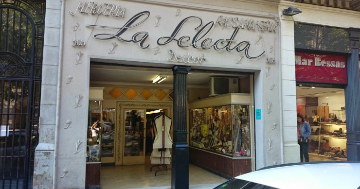 El comercio saca pecho en Barcelona: Sueños Negros alquila la histórica La Selecta de Rambla Cataluña