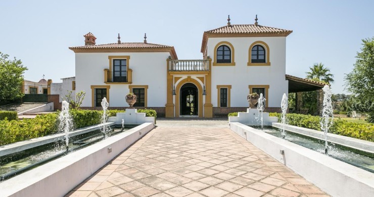 Cette belle ferme est à vendre à Zufre, Huelva