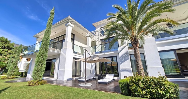 Ce manoir moderne est à vendre sur la Costa del Sol en Espagne