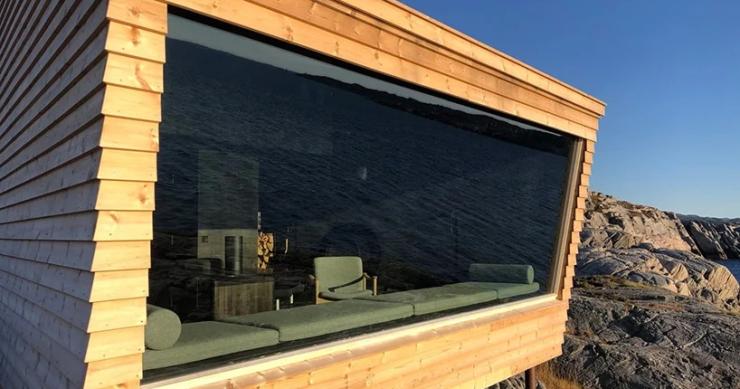 Cinco cabañas de madera para un alojamiento especial en la costa noruega