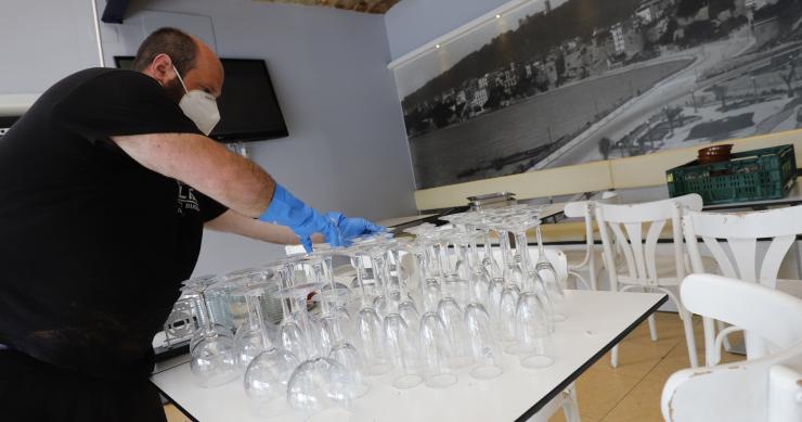 La tasa de paro en España cierra 2020 por encima del 16%, en máximos de casi tres años