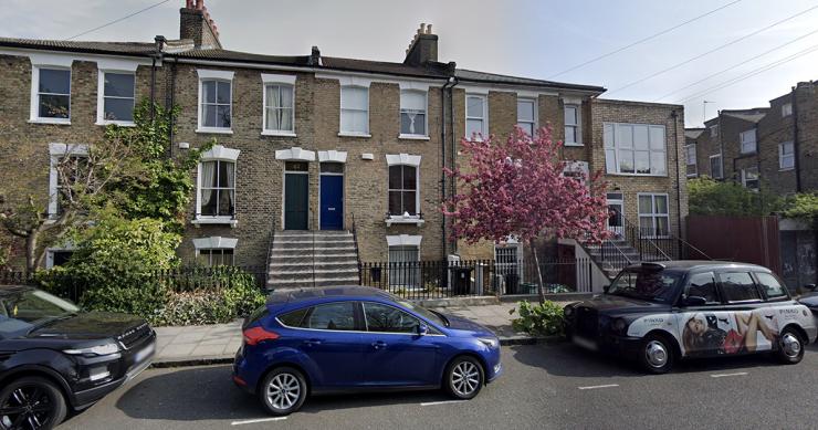 Una vivienda en Londres de estilo victoriano que esconde un interior impactante y lleno de color