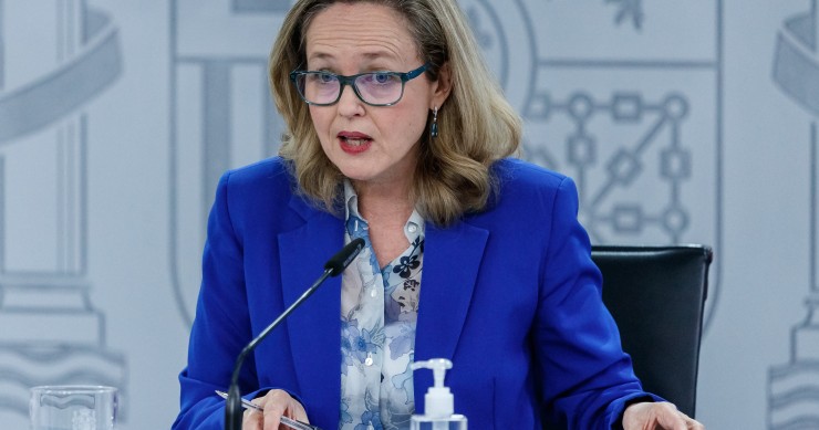 Calviño insiste en que el límite a los alquileres no resuelve el problema de acceso a la vivienda