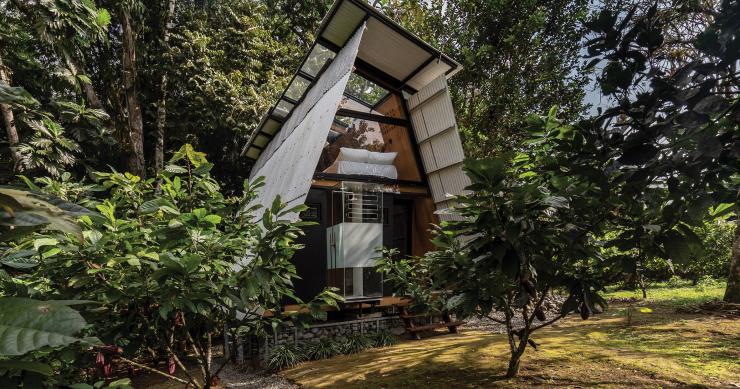 Esta cabaña prefabricada en la selva de Ecuador es totalmente sostenible