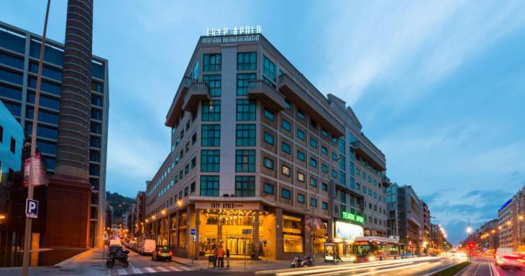 Värde negocia la venta del Hotel Apolo en Barcelona con Henderson Park, Covivio y Schroders