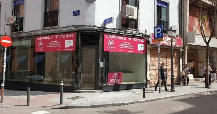 Rose Capital comercializa un local con música, proyecciones y puertas abiertas en Madrid