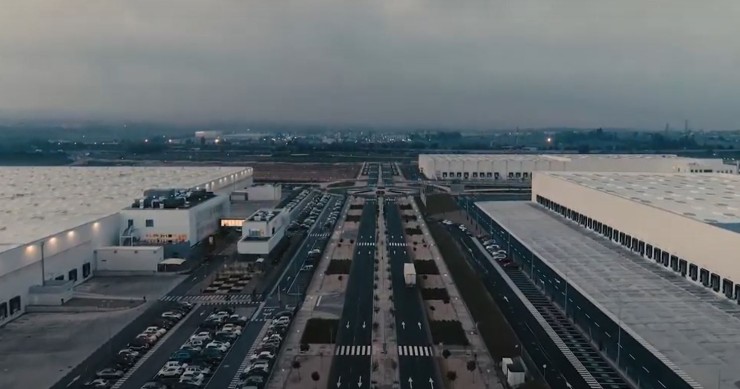 Archivo - Bankinter compra la cartera logística de Montepino