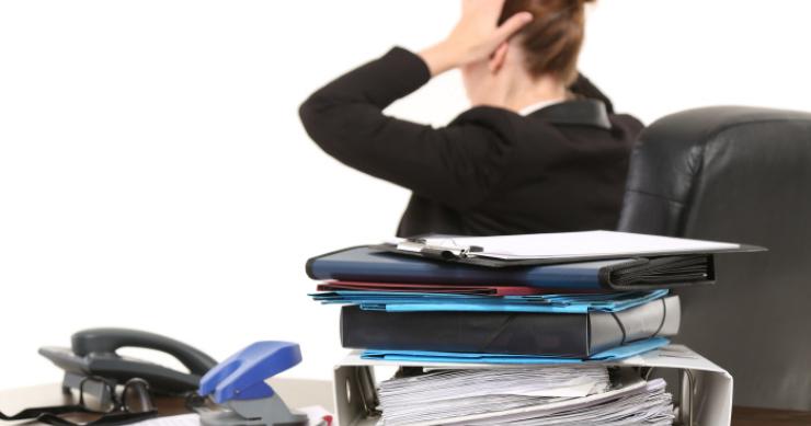 Falsos autónomos: quién debe pedir la devolución del IVA, la empresa o el trabajador