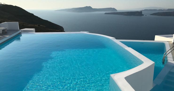 De obra, natural, prefabricada... La guía definitiva para elegir una piscina