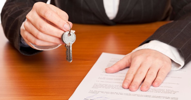 Notarios: la venta de viviendas se dispara más de un 200% en abril por el 'efecto covid'