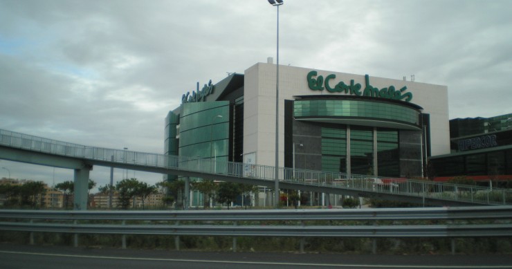 El Corte Inglés saca al mercado 500.000 m2 de suelo logístico