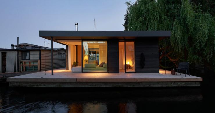 Una casa de diseño en Seattle para vivir sobre el agua con todas las comodidades