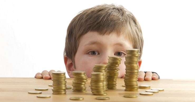 Renta 2020: las deducciones por gastos de guardería y cuidado de menores en cada CCAA