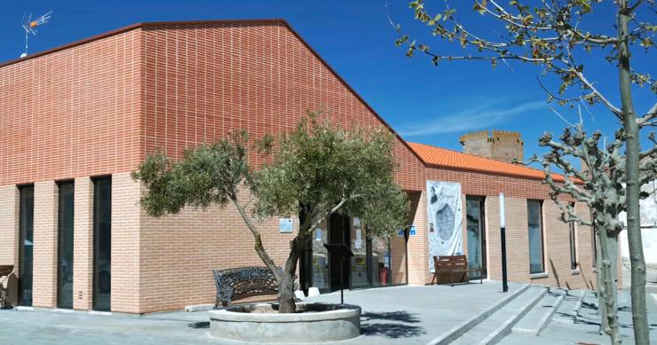 El teleclub de Noviercas, un edificio premiado en la España vacía por su espectacular reforma