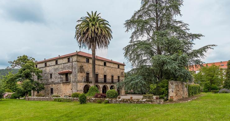 Se vende palacio del siglo XVII en Renedo (Cantabria) por 2,5 millones