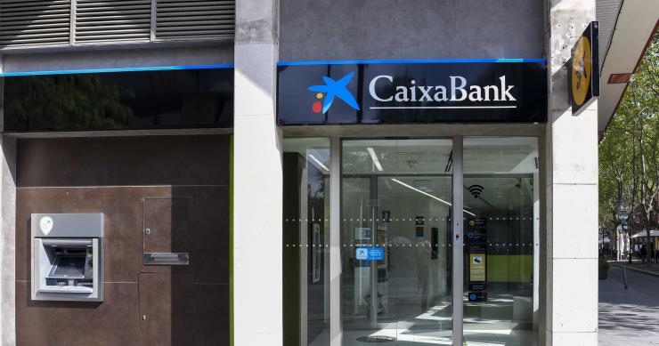 Una oficina de CaixaBank en Barcelona