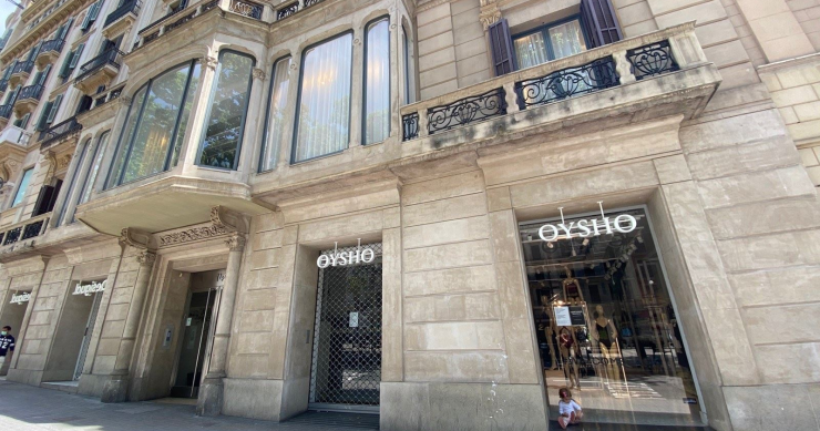La firma de origen chino Florencia releva a Inditex en Las Ramblas de Barcelona