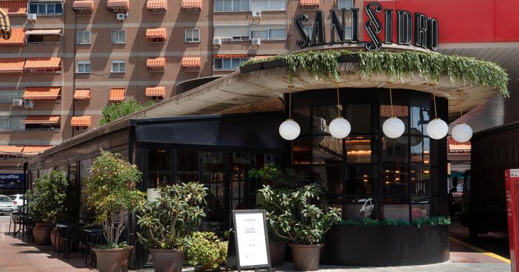 Este es el restaurante de gasolinera más bonito de España y está en Alcalá de Henares