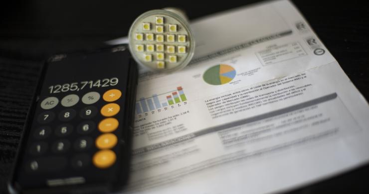 Una factura del consumo de luz