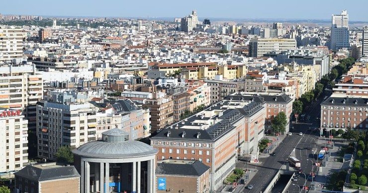 La vivienda, el sector que más inversión inmobiliaria capta en España en 2021