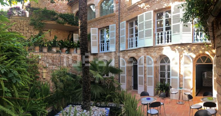 Este hotel boutique en Fornalutx, uno de los pueblos más bonitos de España, a la venta por 3,9 millones
