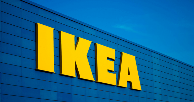 Ikea traerá su banco a España para financiar la compra de muebles o paneles solares